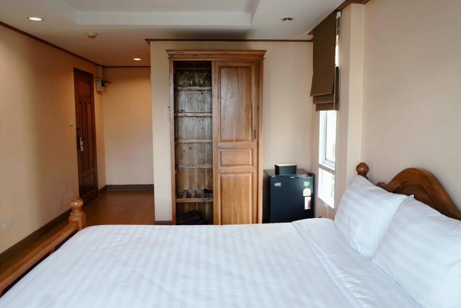 bahay-panuluyan One Deves