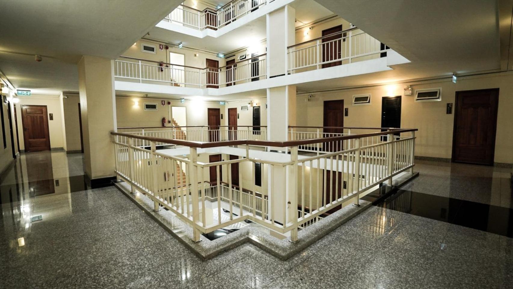 bahay-panuluyan One Deves